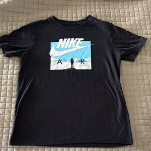 Boy’s Nike Tee Size Large